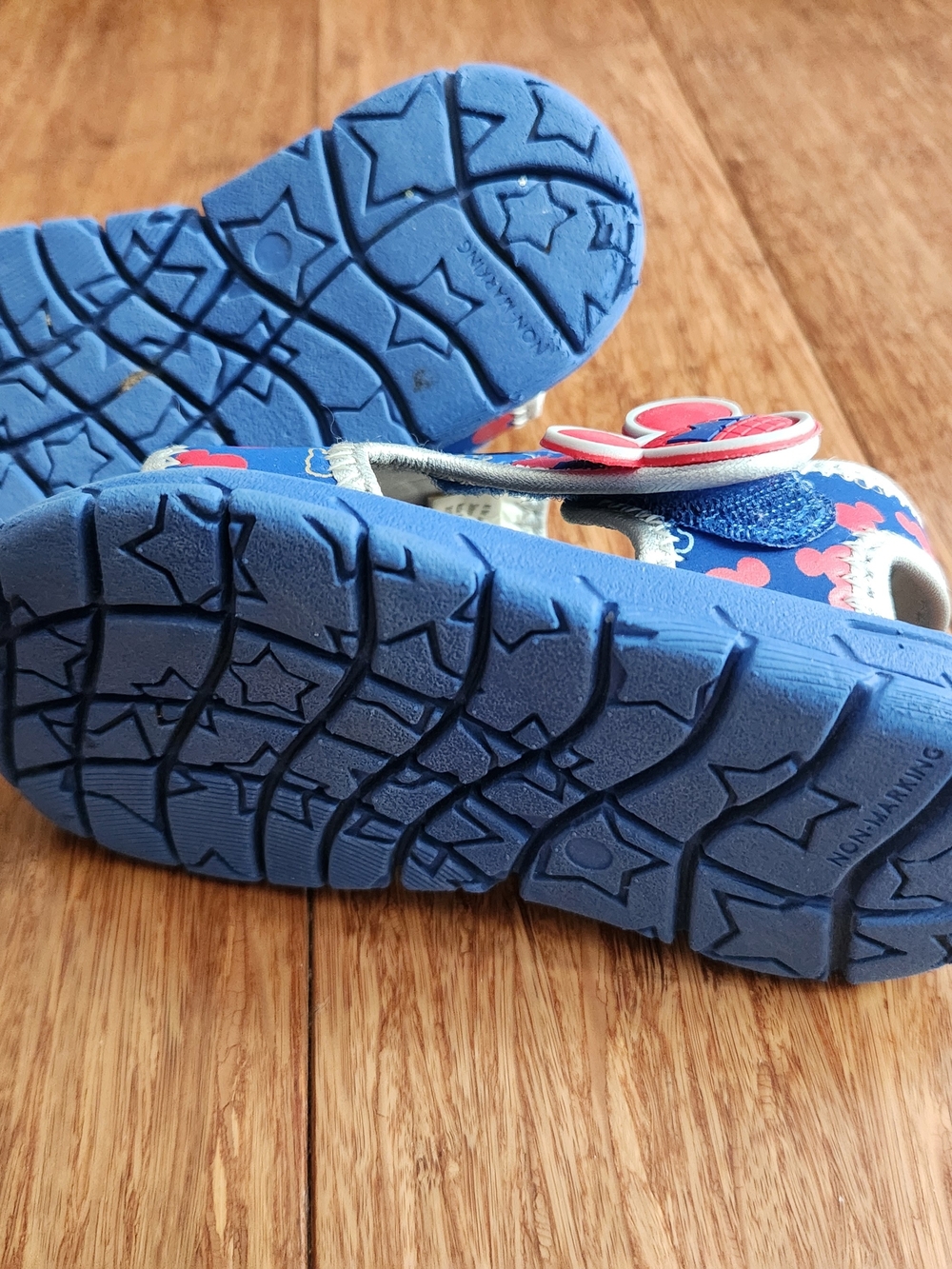 Disney Kids Blue Mickey Mouse Sandals with Adjustable Strap, Size 6 - Picture 5 of 5